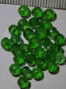 Glasperle Grün geschliffen 4mm